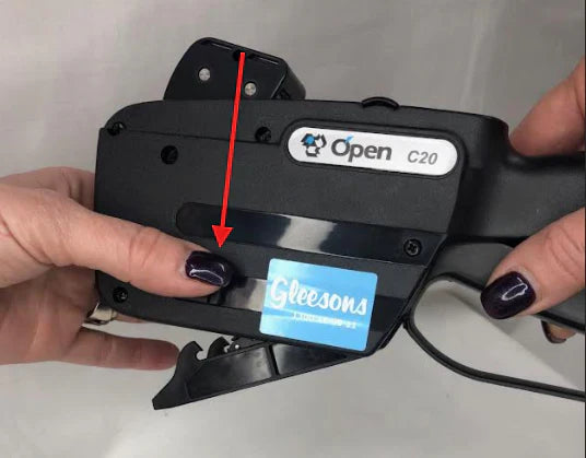 Replacing label roll in Open C20 gun